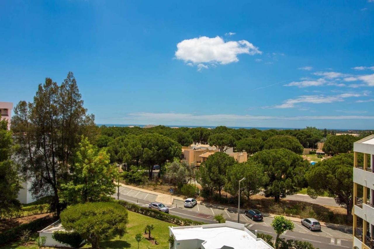 Modern Top Floor Apartment 60M2 - Balcony With Pool & Sea View - Vilamoura Exterior photo